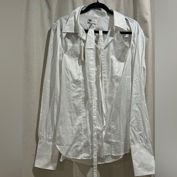 Lita by Ciara. Rare Cut Out Blouse/Shirt. Sz L. NWT - Picture 2 of 5